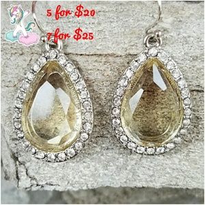 Rhinestone earrings (INCLUDED IN BUNDLE & SAVE)